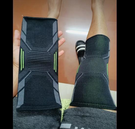 Knee Cap Compression Support – Perfect for Gym, Running, Cycling & Sports